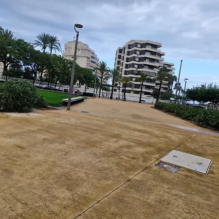 Acogedor En Playa Gandia 아파트