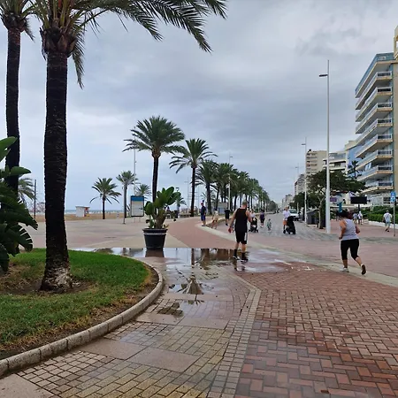 Acogedor En Playa Gandia 아파트