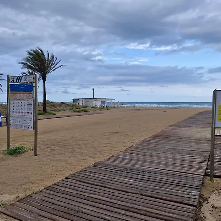 Acogedor En Playa Gandia 아파트