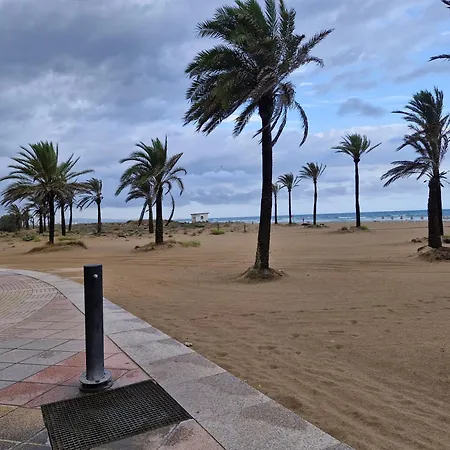 Acogedor En Playa Gandia 아파트