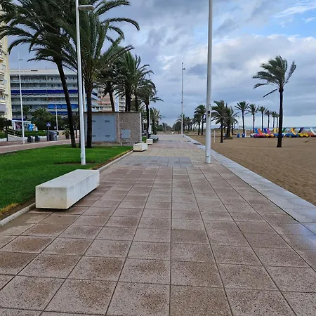 아파트 Acogedor En Playa Gandia *