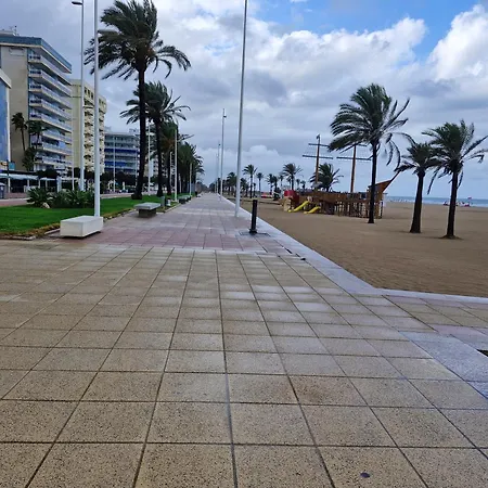 Acogedor En Playa Gandia 아파트