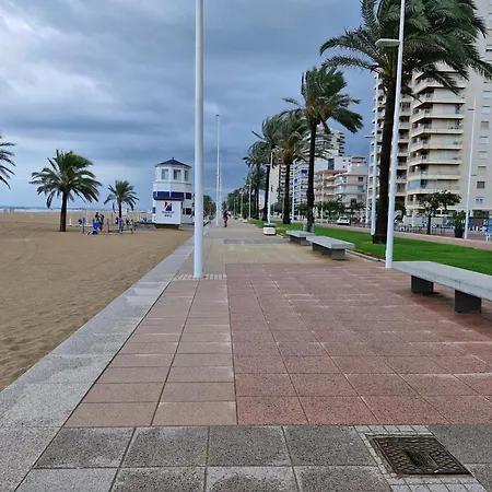 Acogedor En Playa Gandia 아파트